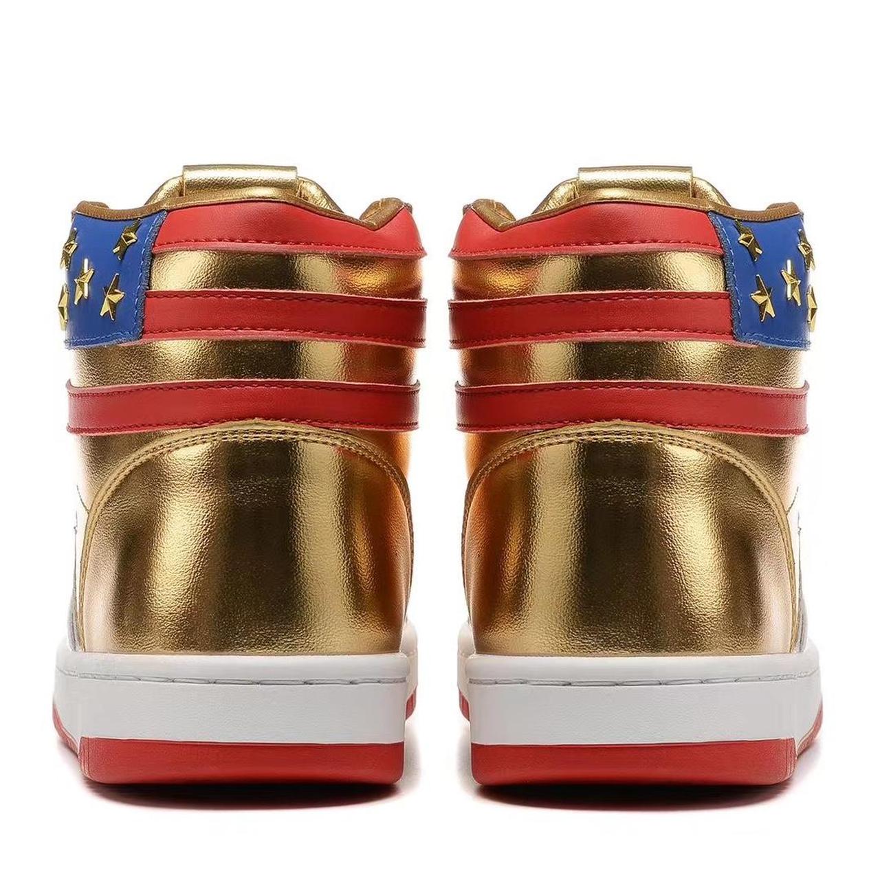 Snearkers The Never Surrender Gold Shoes